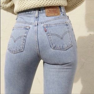 Vintage Levi’s High Waist wedgie fit Jeans